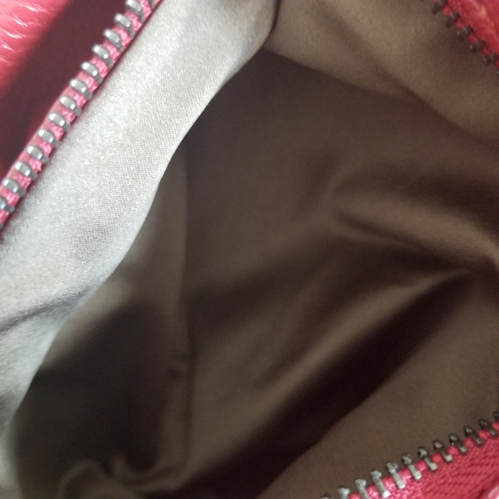 Garnet Red Handbag with Extra Wide Strap - Picture 3 of 8